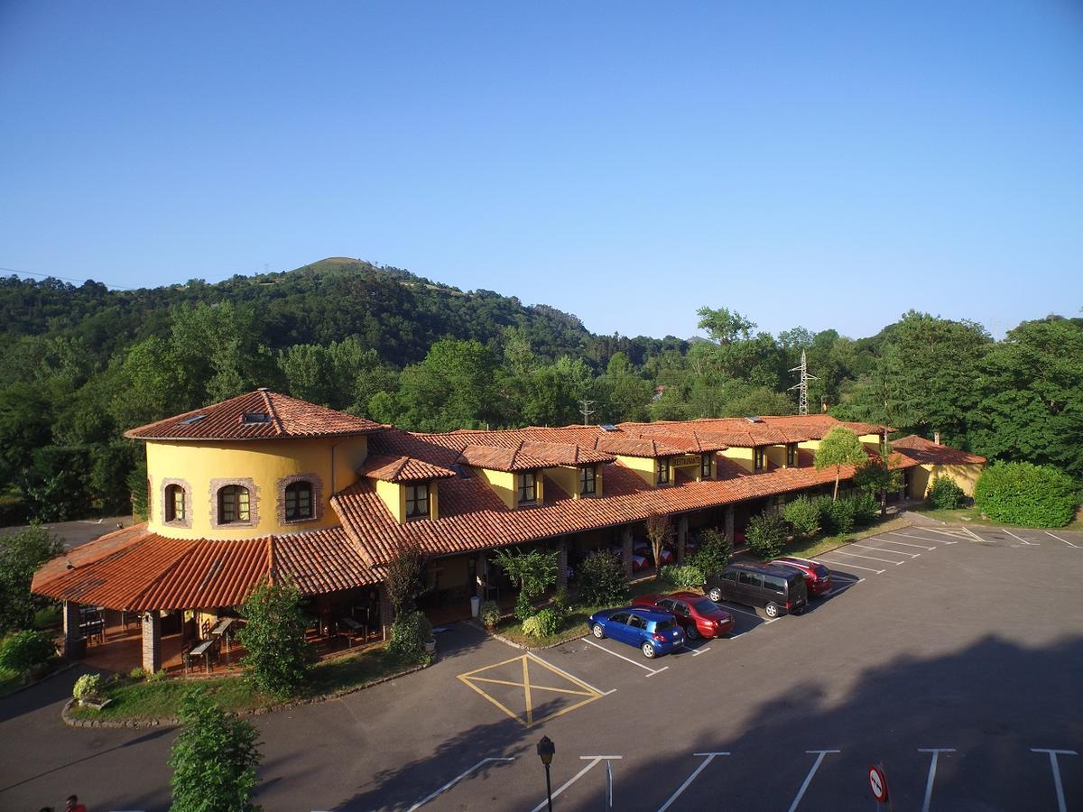 Hotel El Bricial Soto De Cangas Exterior photo